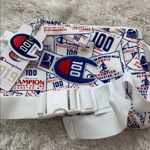 Champion cross body bag